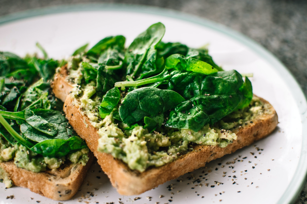 6 Essential Foods for Your Midlife