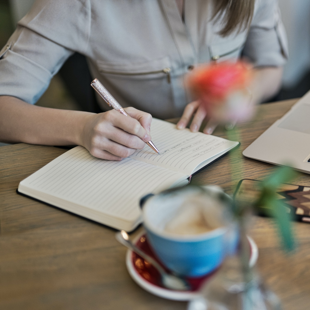 How Cognitive Behavioral Therapy (CBT) Can Help You On Your Menopause Journey