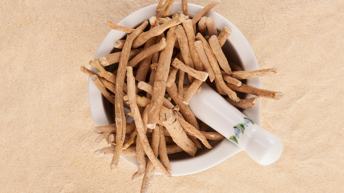 The Top 5 Natural Ingredients That Tackle Hot Flashes